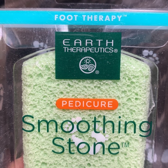 3/$15🍄 New. earth Therapeutics Smoothing Stone, pedicure & more - Picture 2 of 5